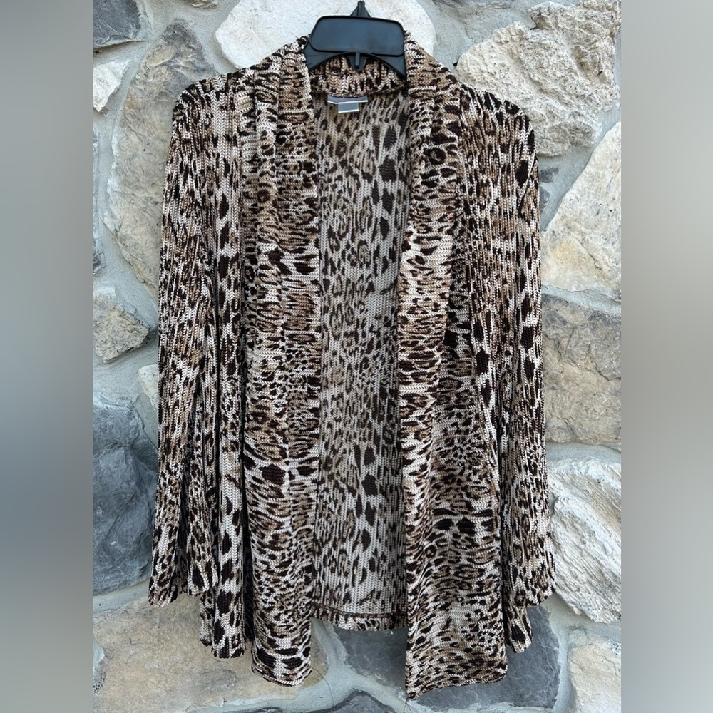 Chicos Travelers Cardigan Sz 1 (Medium) Slinky Animal Print Lightweight No Iron